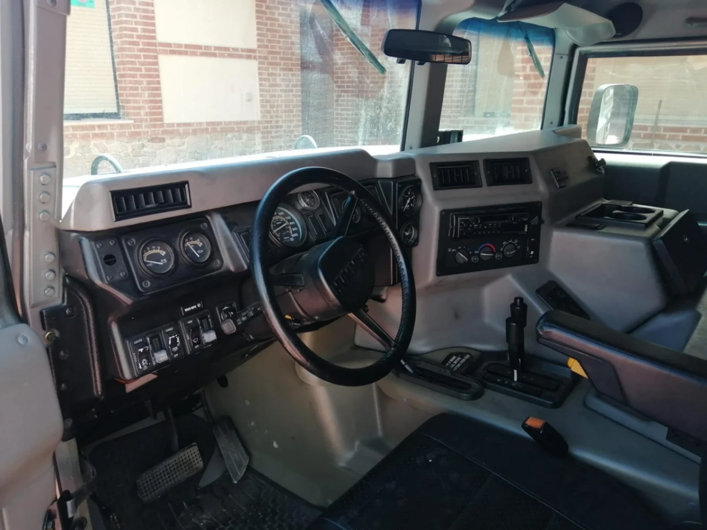 Hummer H1 Wagon V8